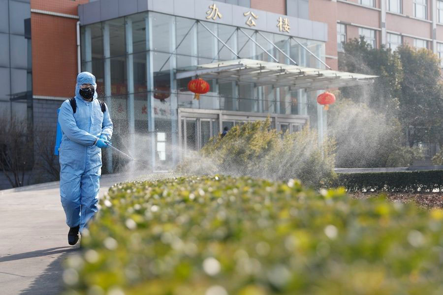 jiuyou.comAGV机器人是认真的